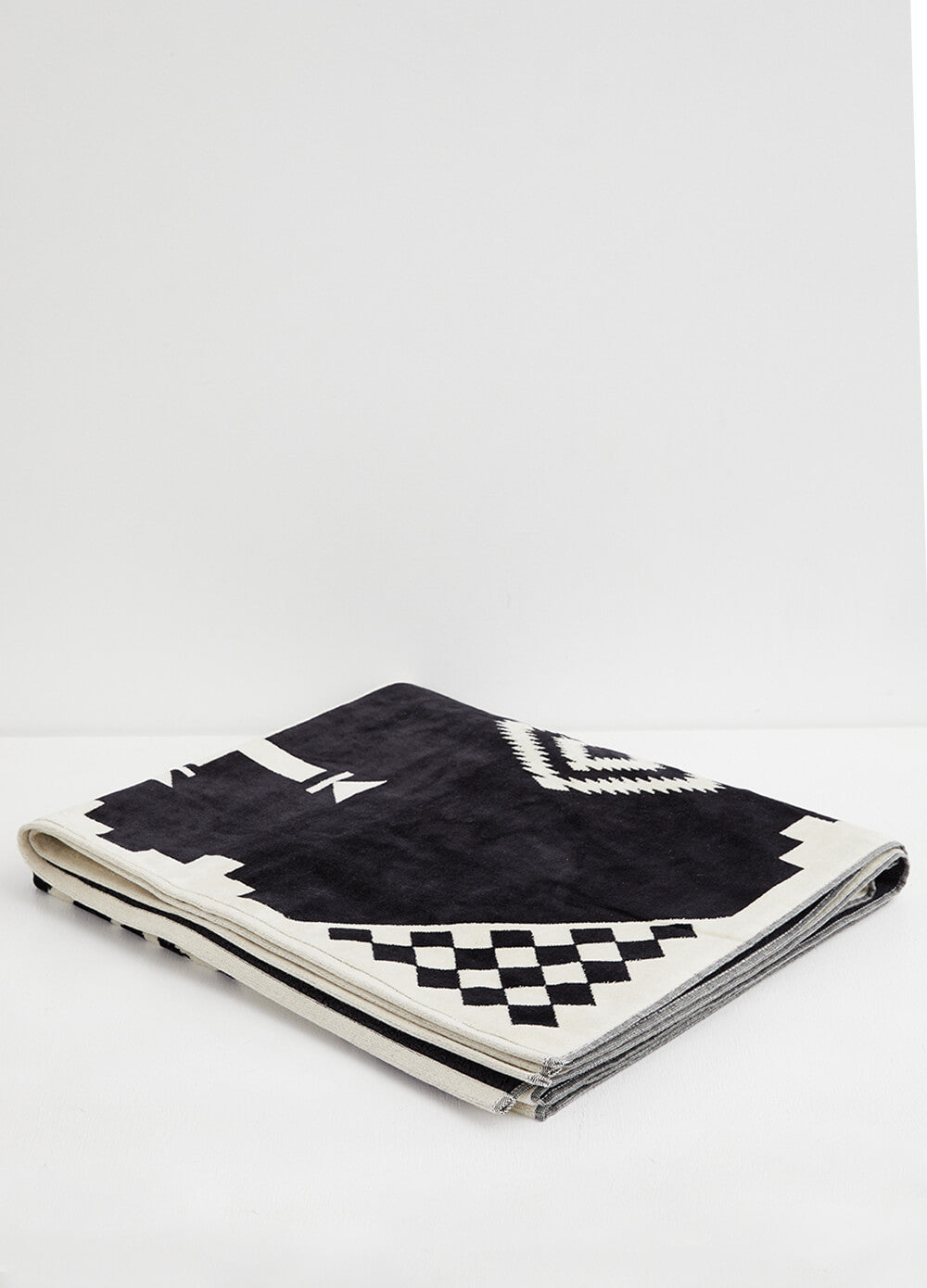 Los Ojos Jacquard Towel