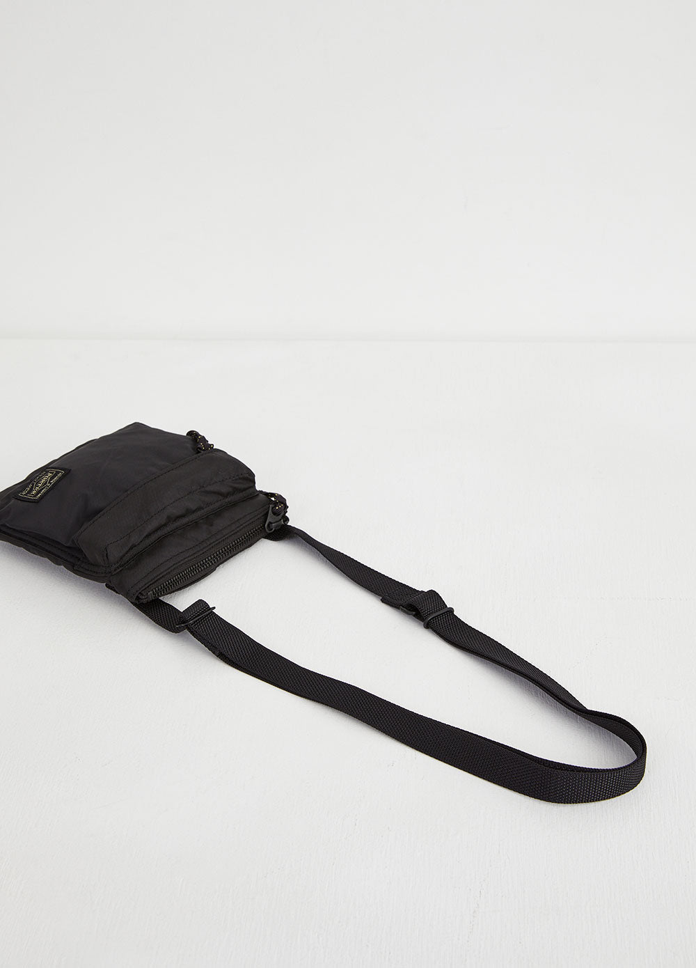 Force Shoulder Pouch
