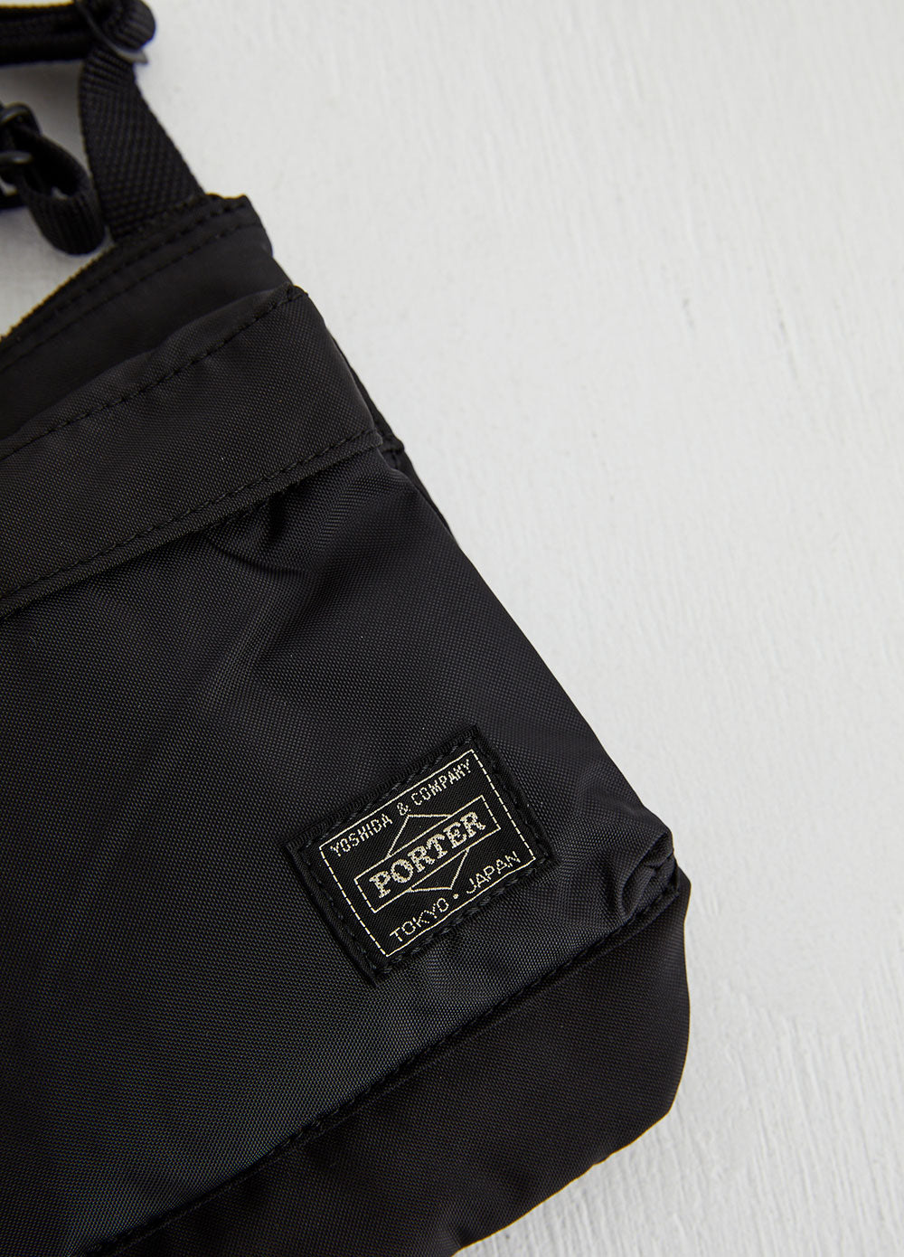 Force Shoulder Pouch