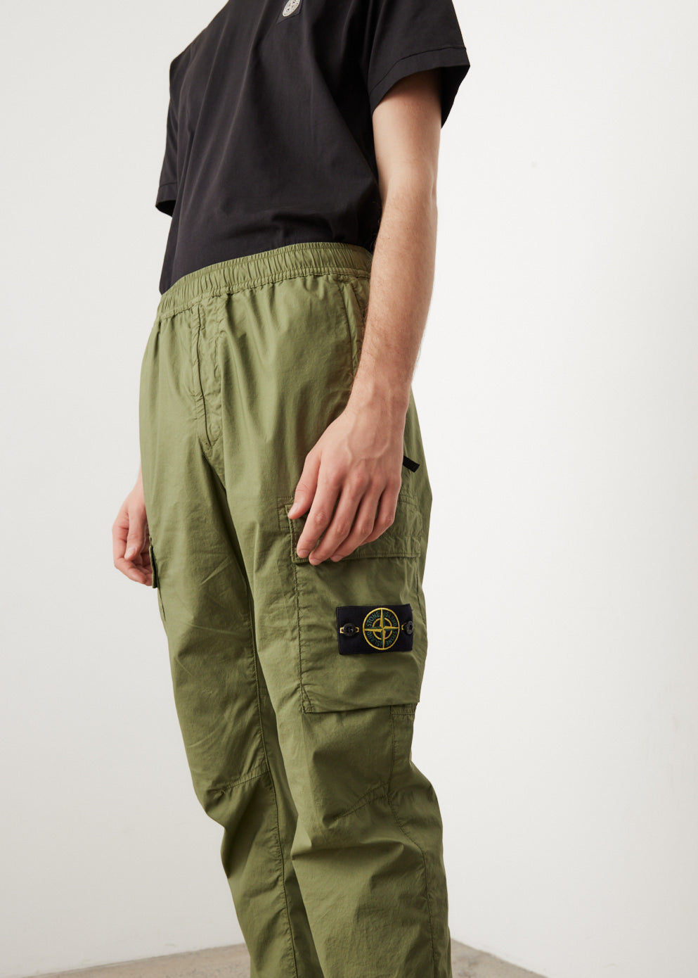 Men's Elastic Waist Relaxed Fit Cargo Trouser | Boohoo UK