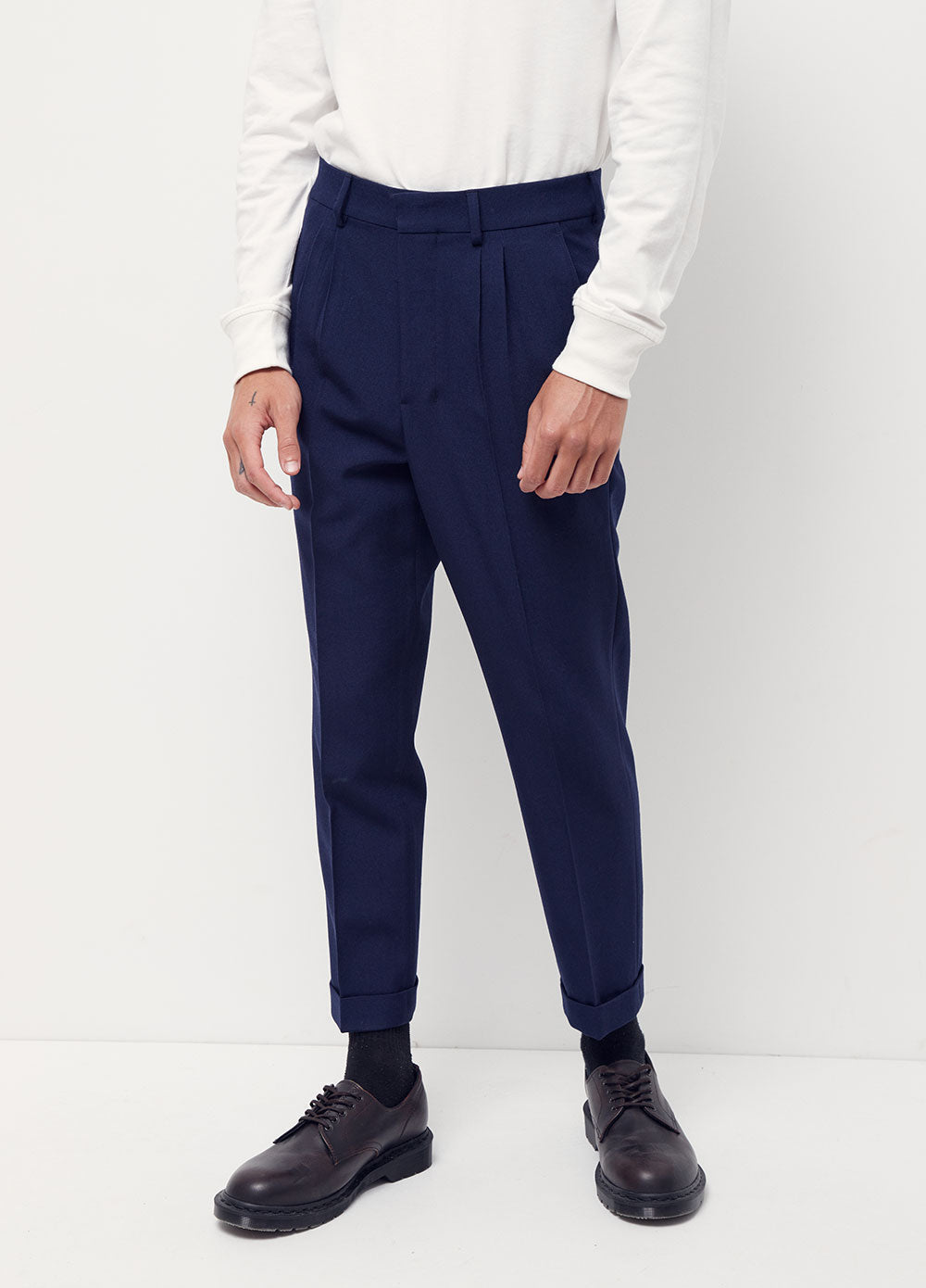 Carrot Pleated Pants