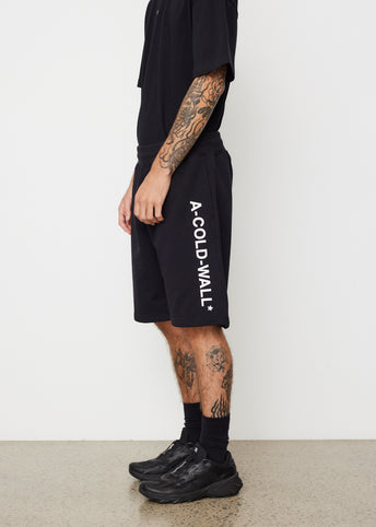 Essential Logo Sweatshort