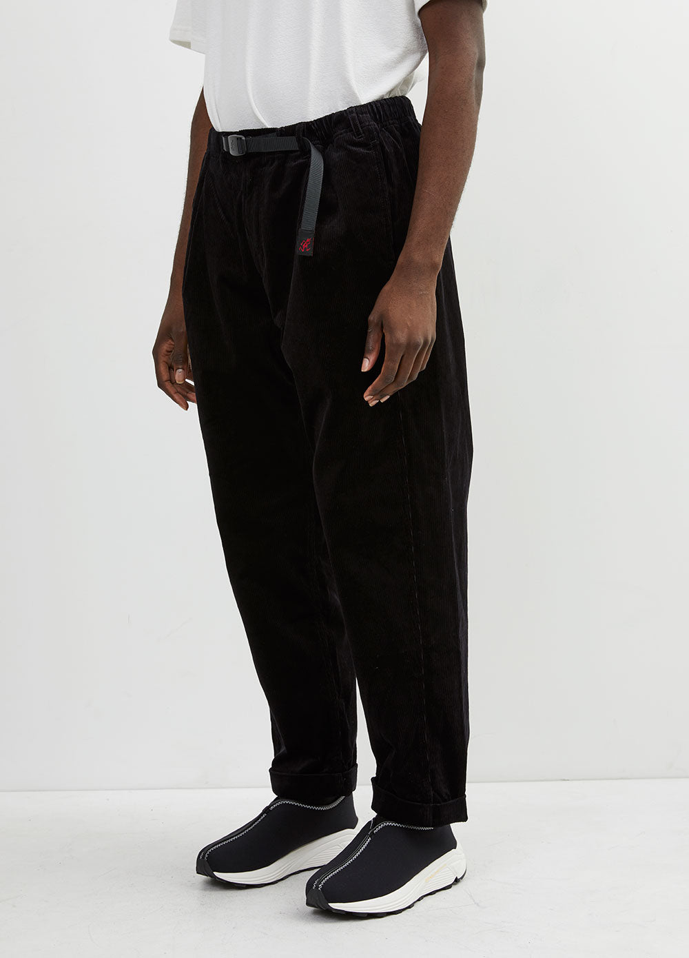 Cord Tuck Tapered Pants