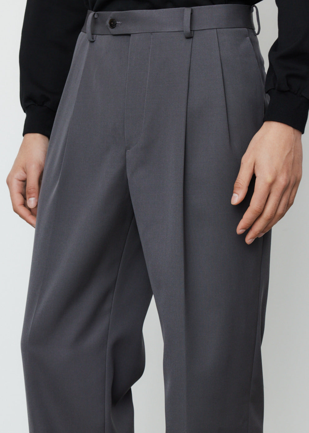 Light Wool Max Gabardine Two-Tuck Slacks