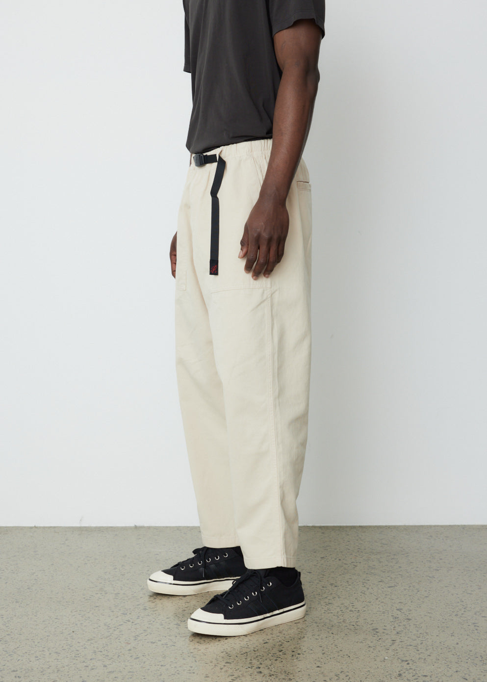 Back Satin Tuck Tapered Pants