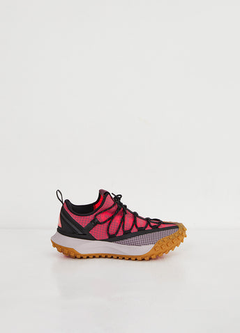 Mountain Fly Low Sneakers