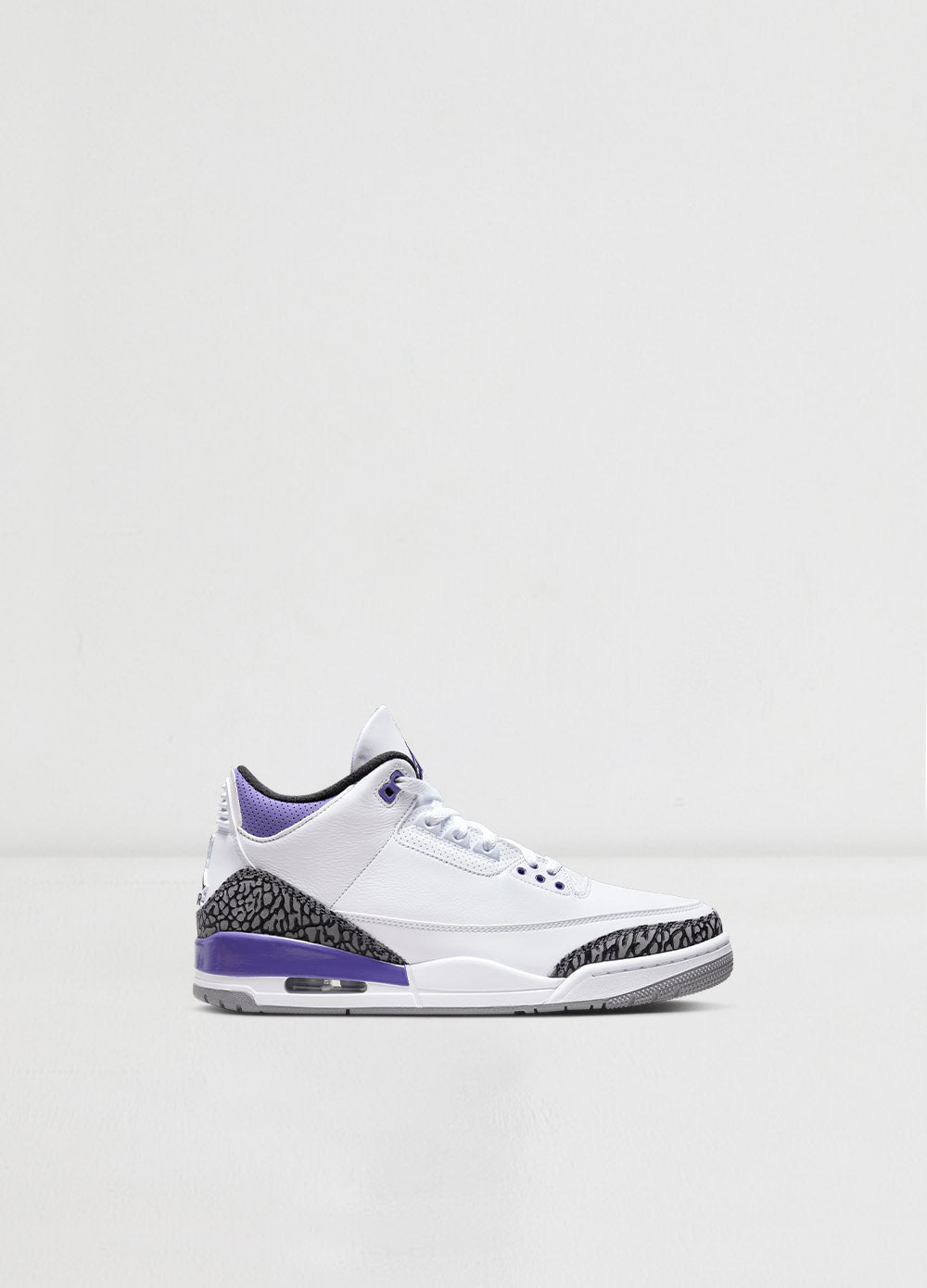 Air Jordan 3 'Dark Iris' Sneaker