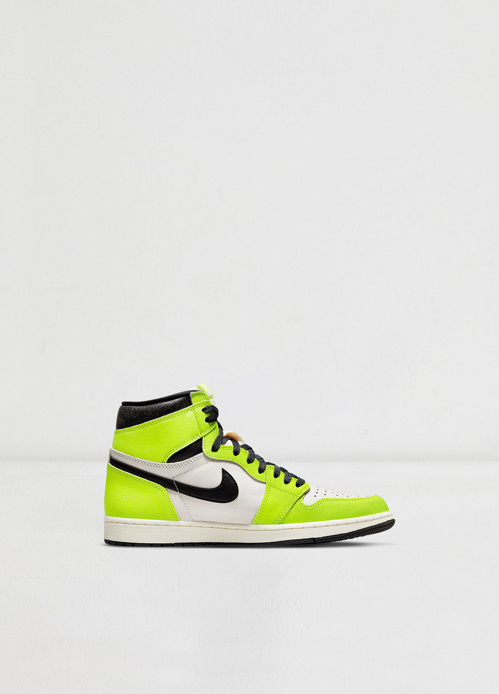 Shop Nike JORDAN 1 Unisex Street Style Plain Logo Sneakers ( 555088-036) by  バーキンーちゃん