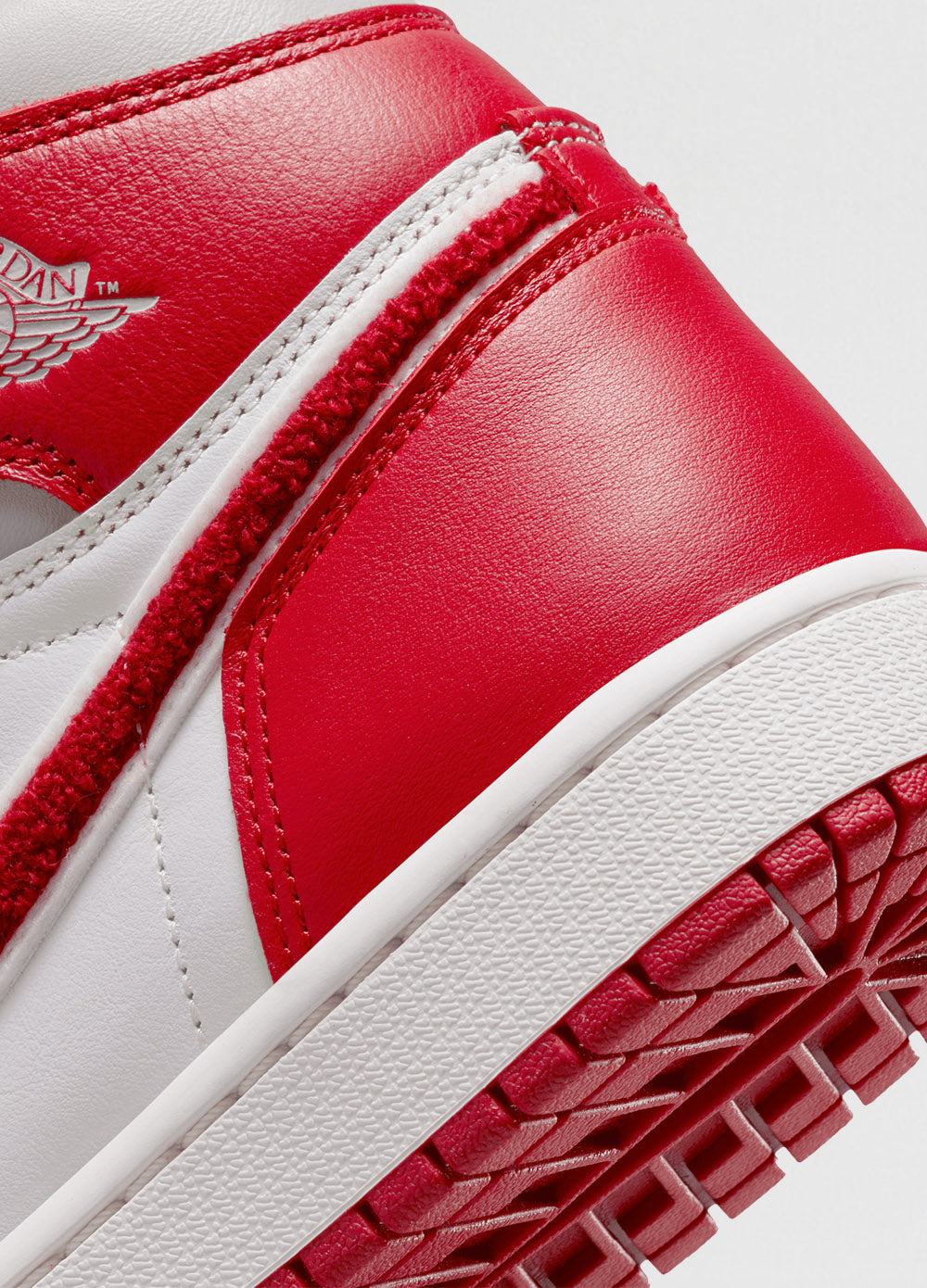 Air Jordan 1 Retro High OG 'Varsity Red' Sneaker