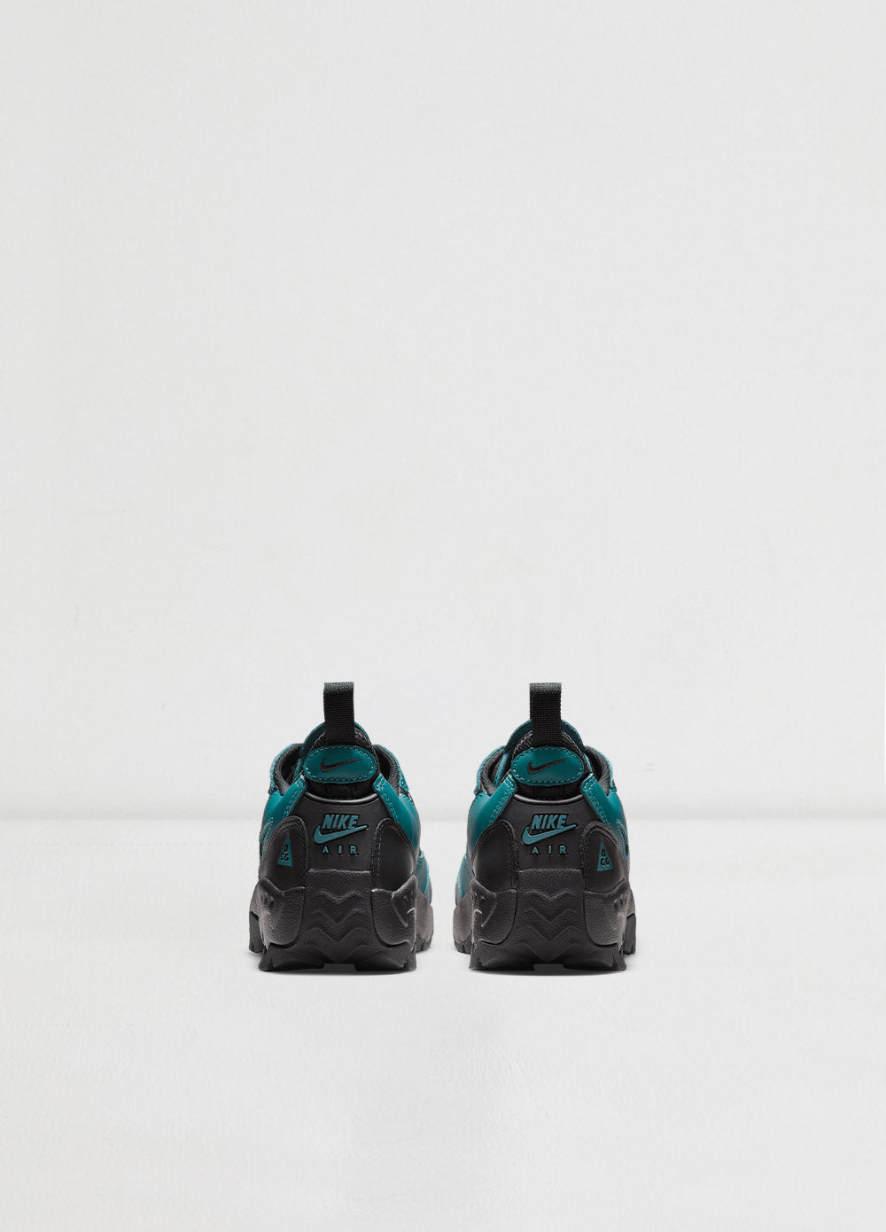 ACG Air Mada Sneakers