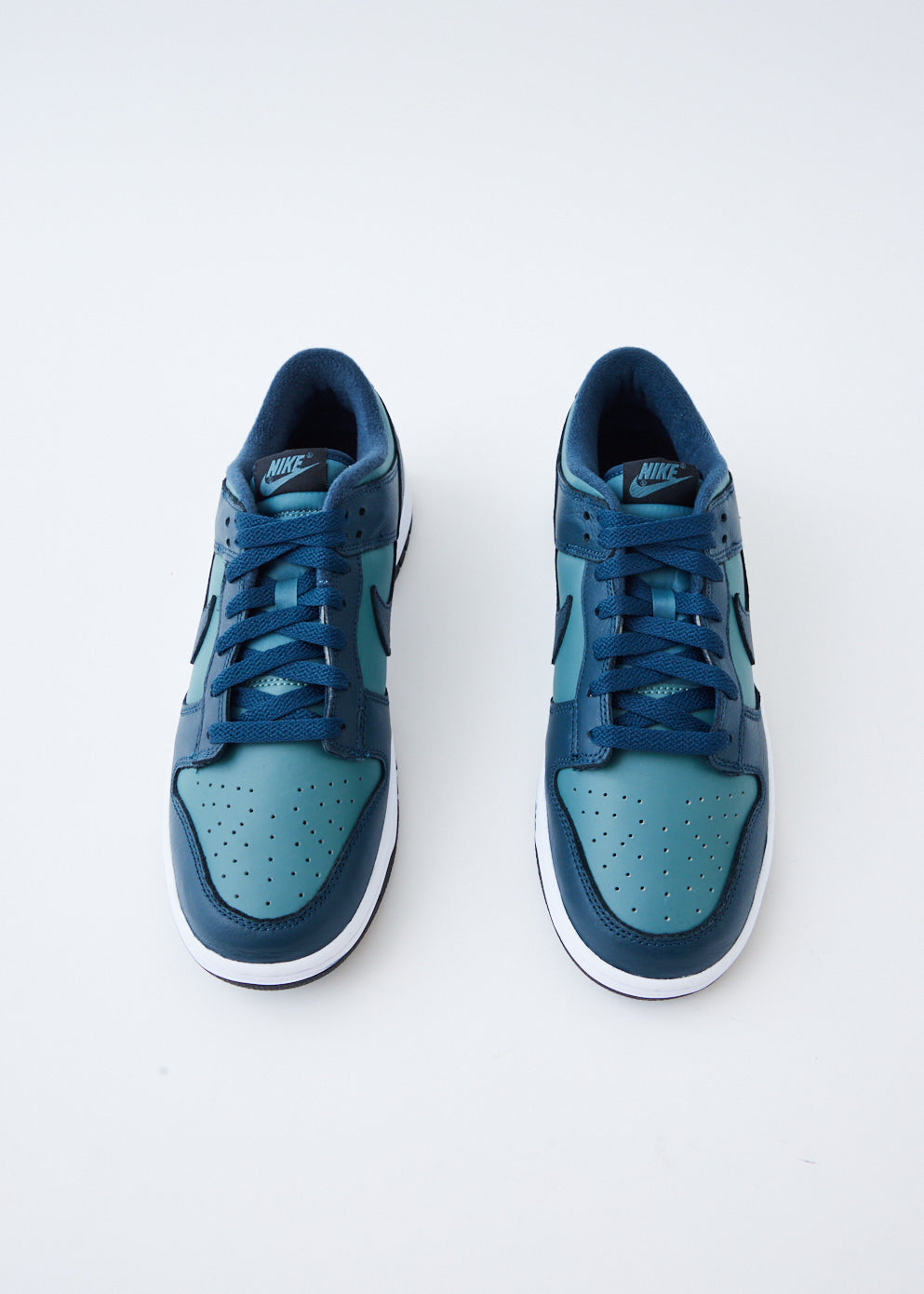 Dunk Low Retro Premium Sneakers