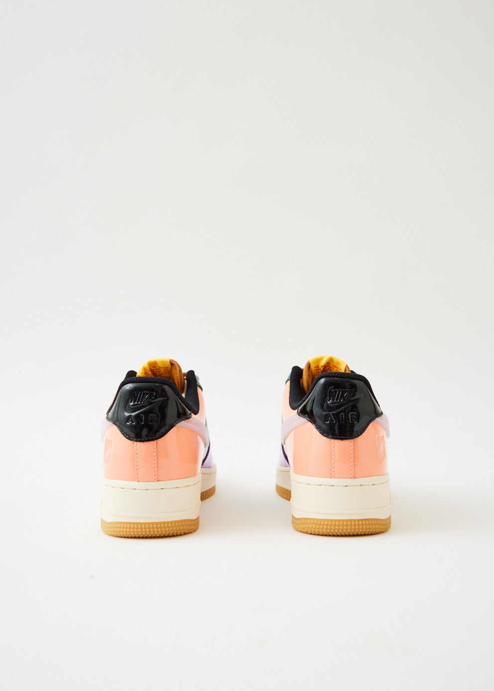 x UNDEFEATED Air Force 1 Low Sneakers