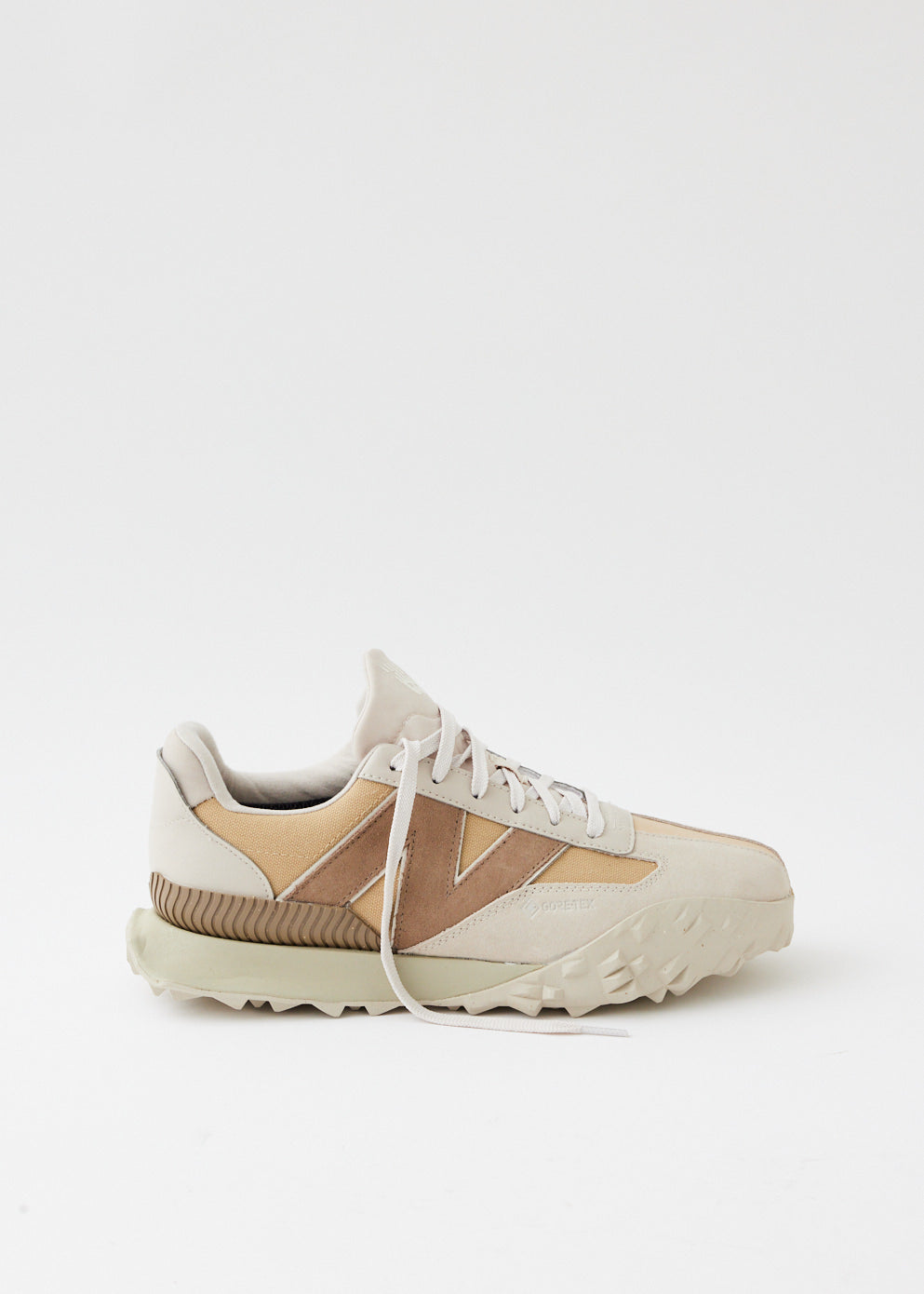 XC72 Sneakers