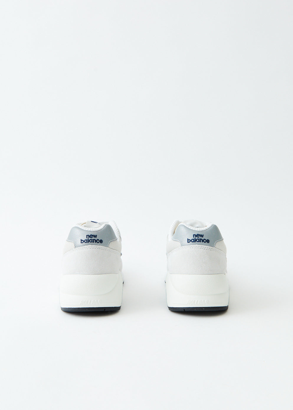 580 Sneakers
