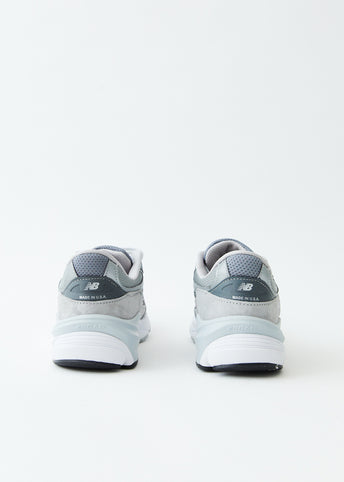 MADE in USA 990v6 Sneakers