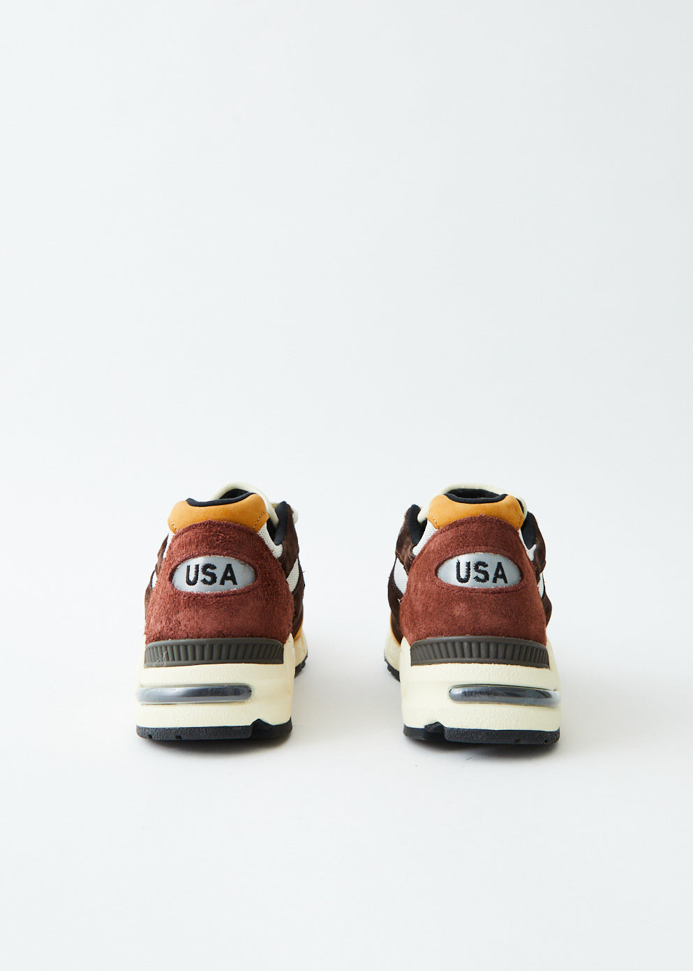 MADE in USA 992v2 Sneakers