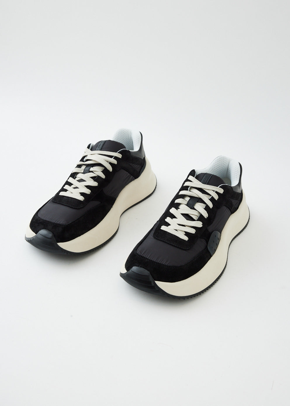 Black Sneaker