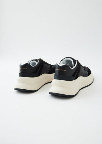 Black Sneaker