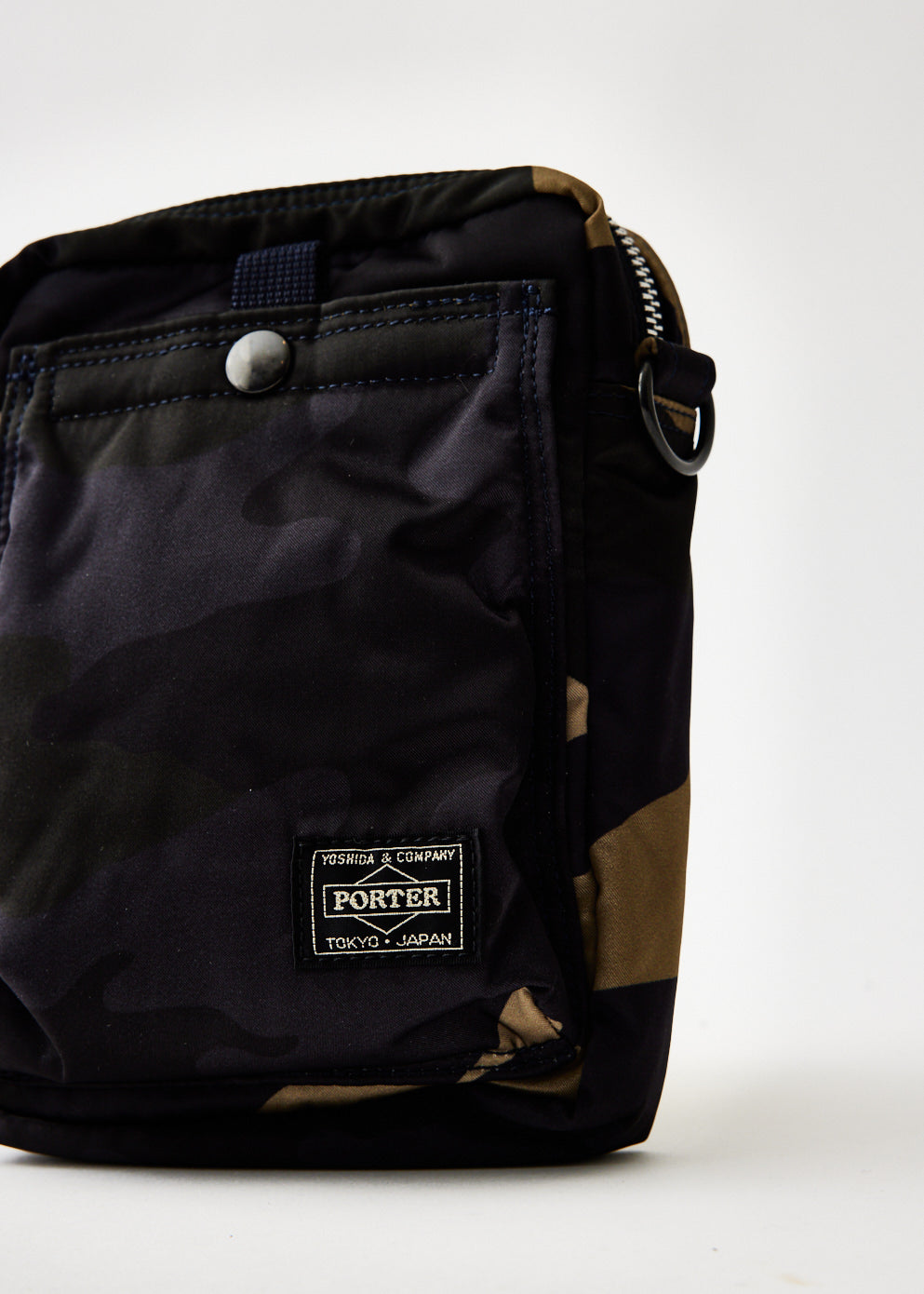 Counter Shade Shoulder Bag