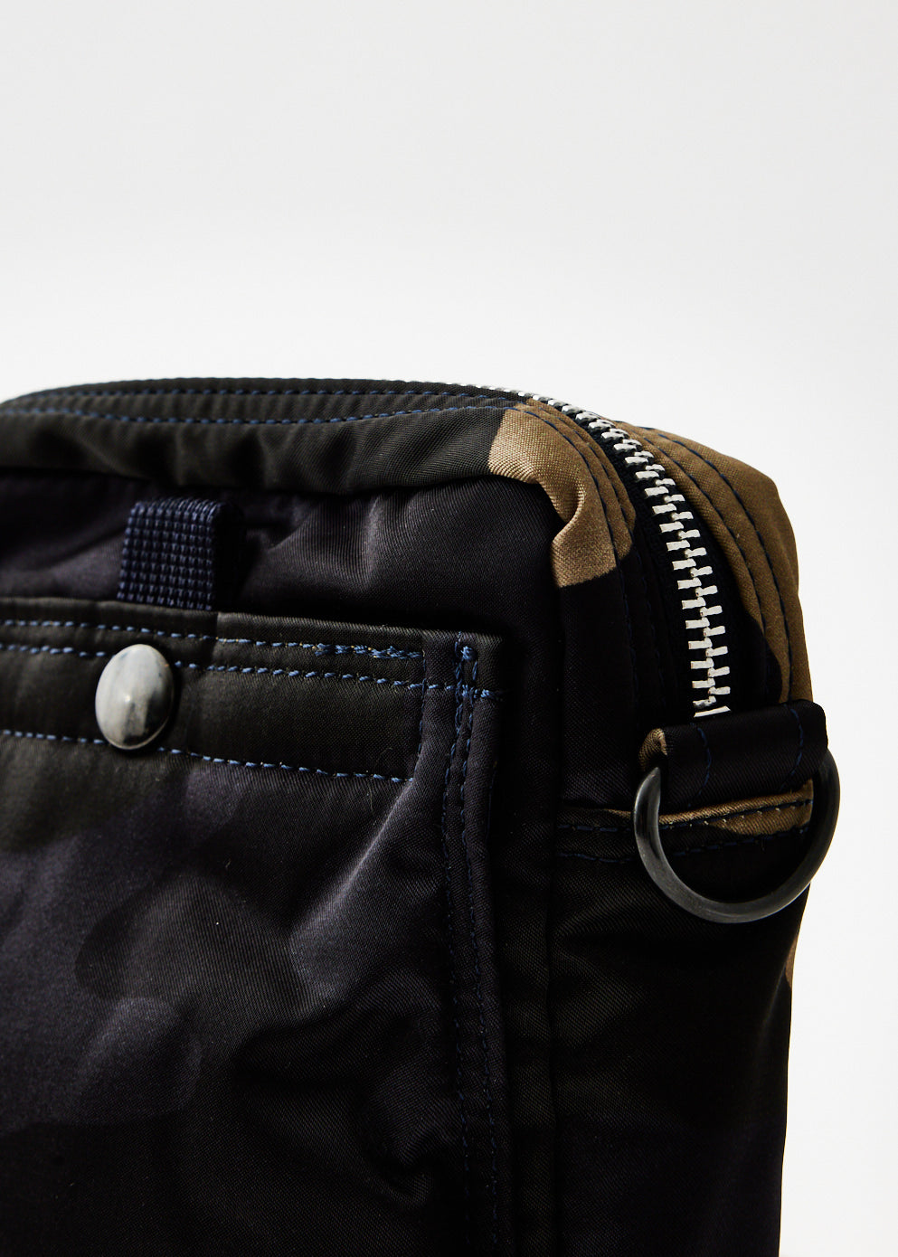 Counter Shade Shoulder Bag