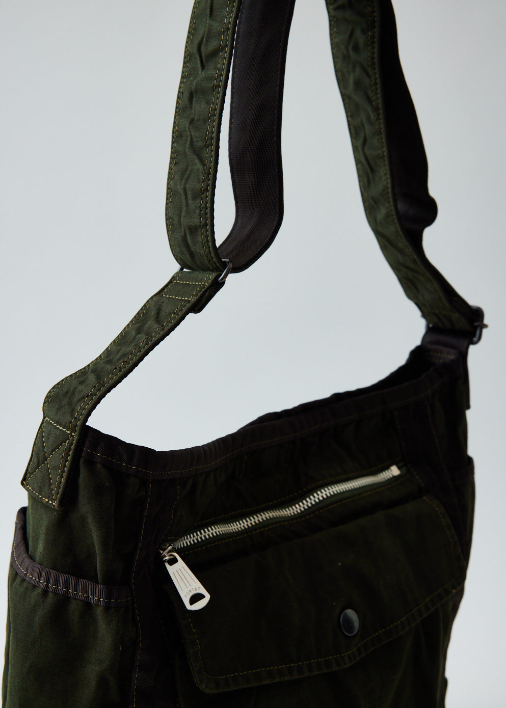 Crag Shoulder Bag (L)