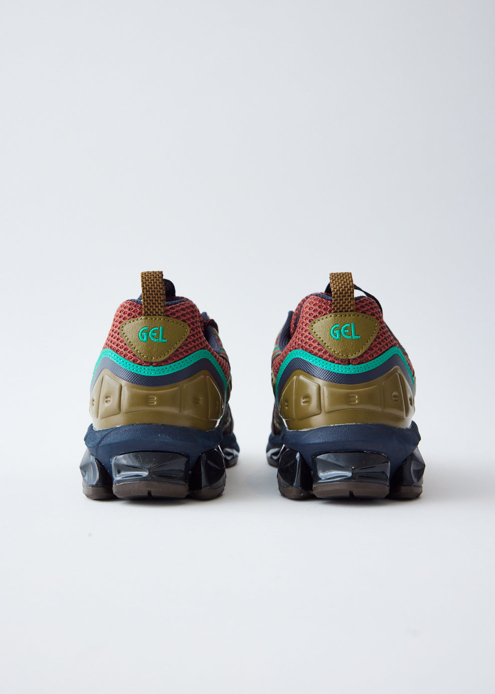 UB-2 Gel-Quantum 360 VII Sneakers