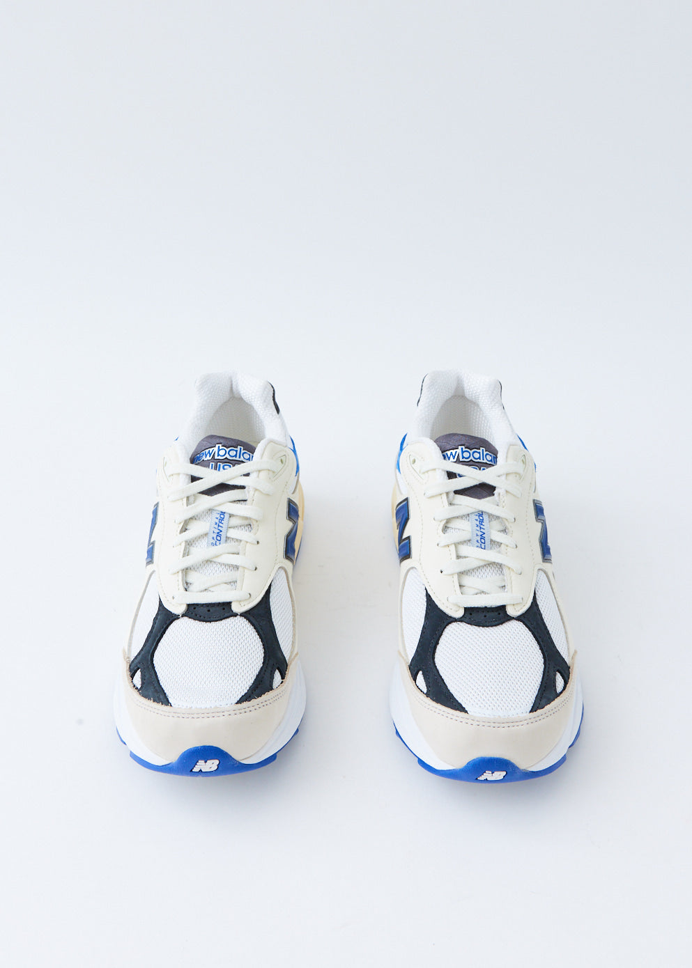 990v3 Sneakers