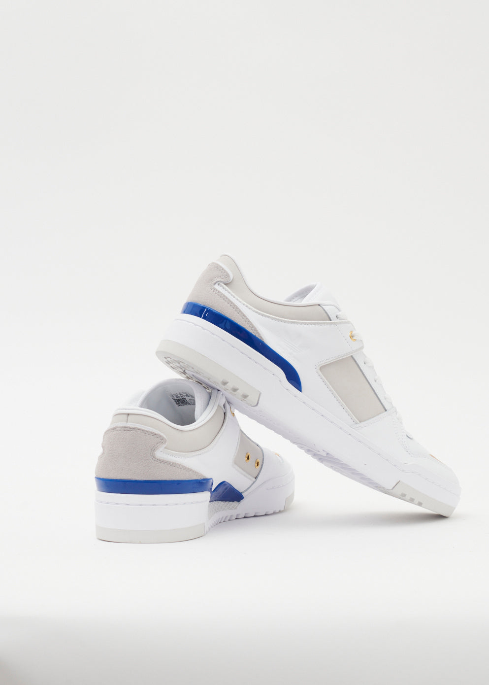 Louis Vuitton Trainer Sneakers (White) – Luxxe