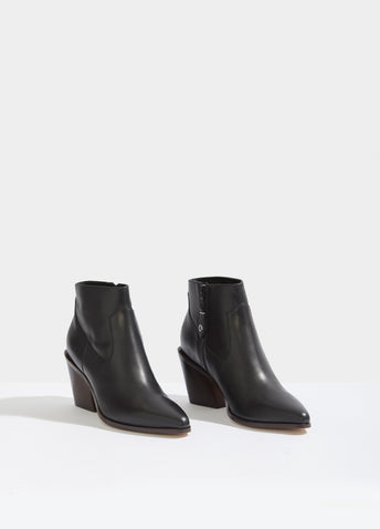 Razor Boot