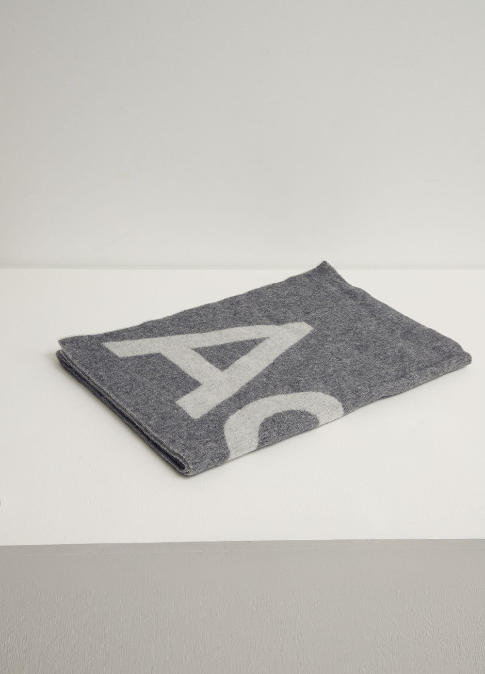 Logo Scarf