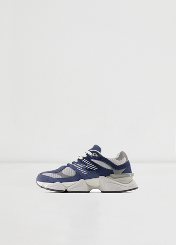 9060 Sneakers