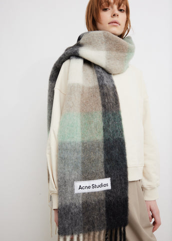 Vally Plaid Scarf