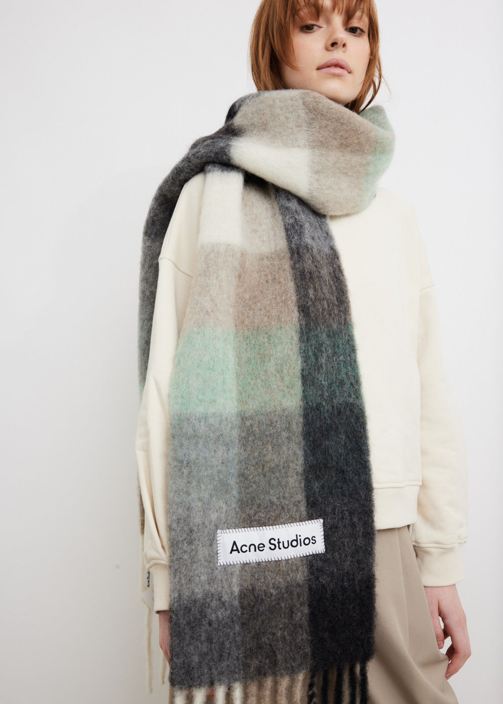 Vally Plaid Scarf