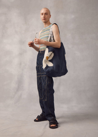 Popping Gestures Shearl Tote