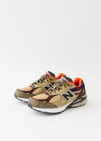 MADE in USA 990v3 Sneakers