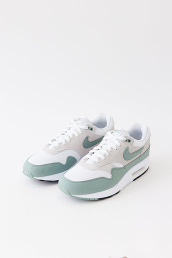 Air Max 1 'Mica Green' Sneakers