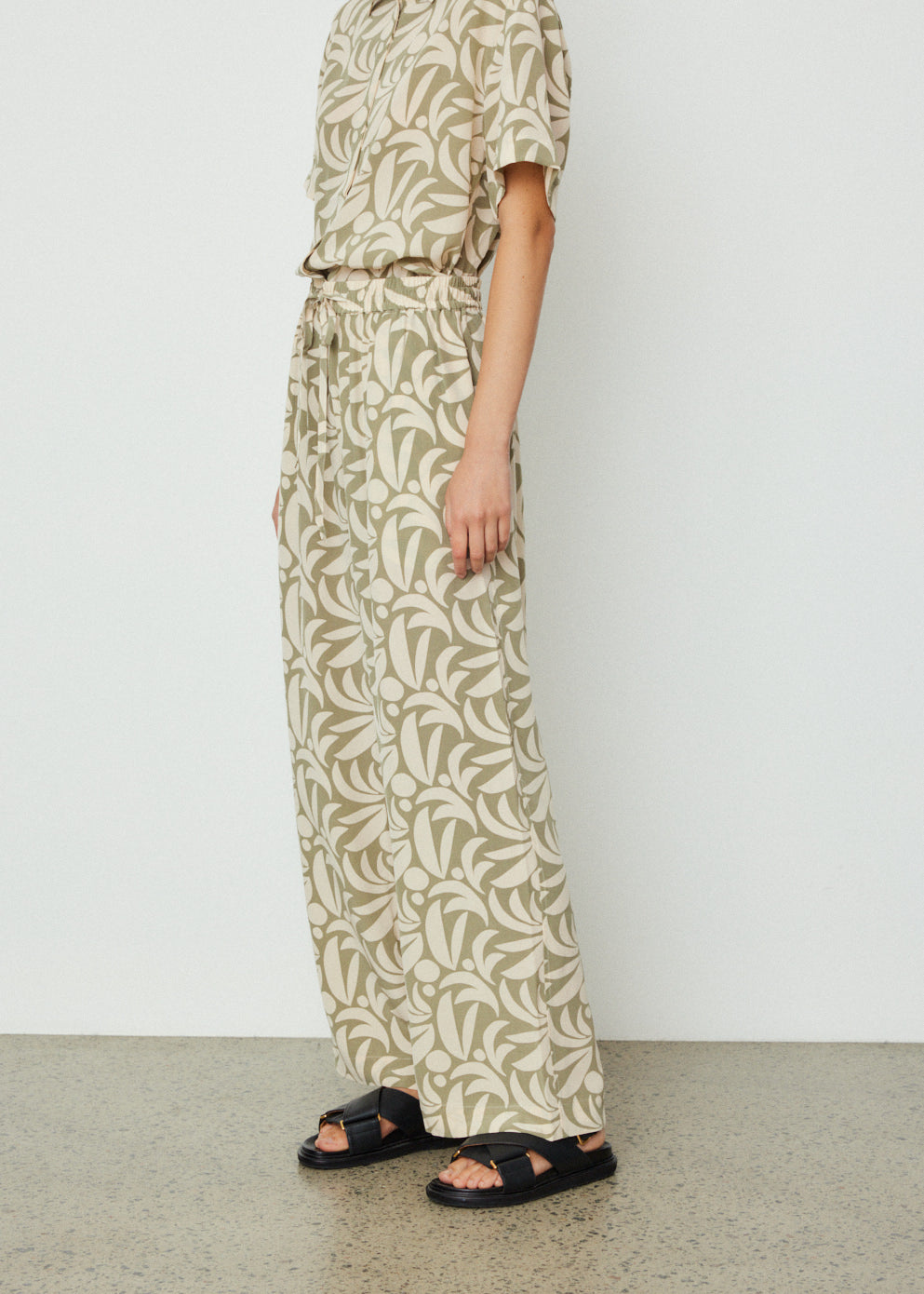 Drawstring Trouser