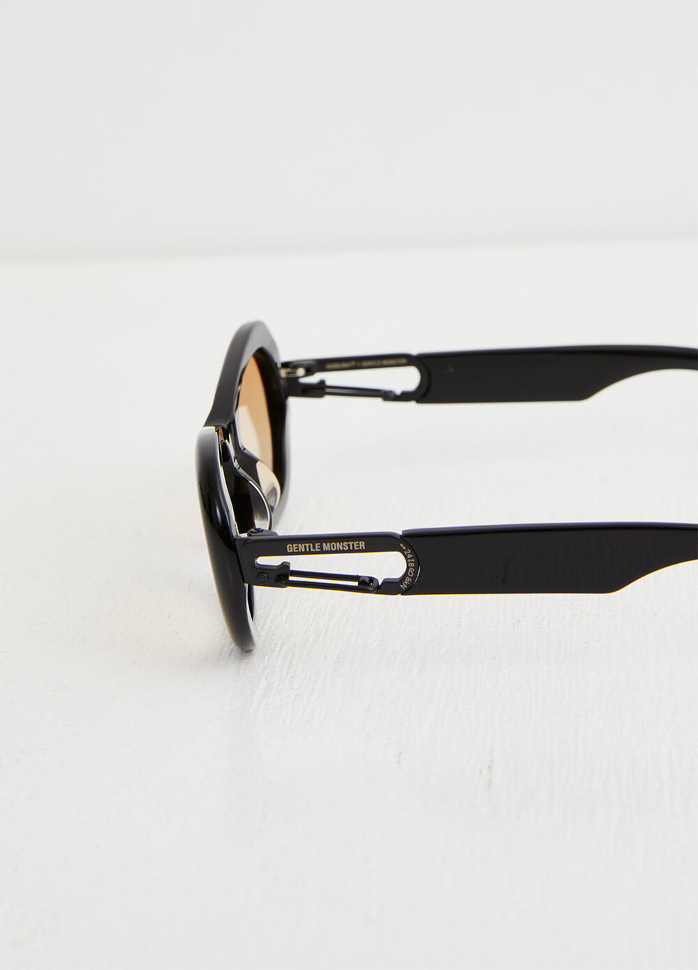 X AMBUSH Carabiner 2