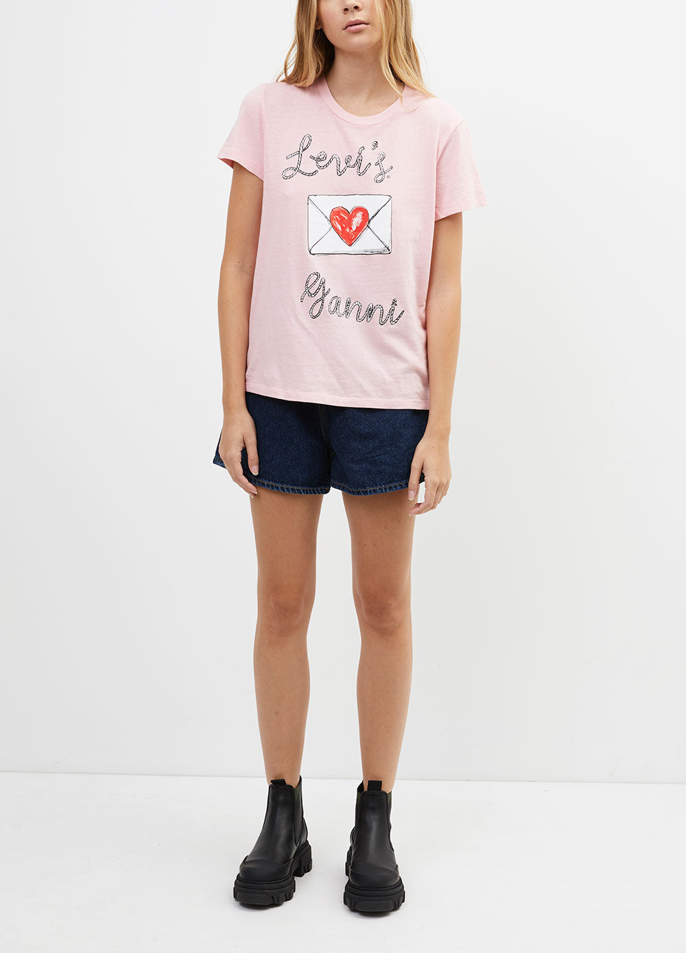 x Levis® Love T-shirt
