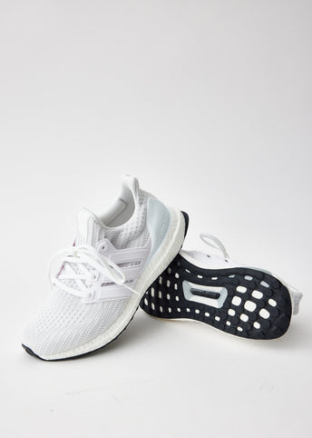Ultraboosts footlocker hotsell