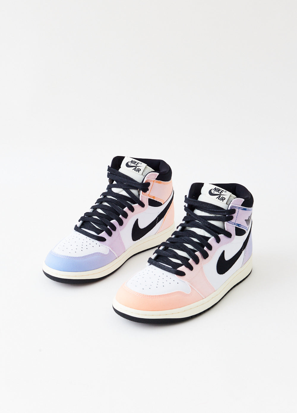 Air Jordan 1 Retro High 'Skyline' Sneakers