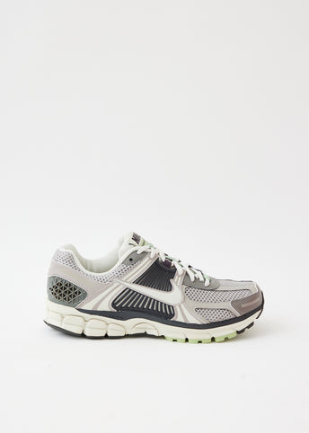 Zoom Vomero 5 Sneakers