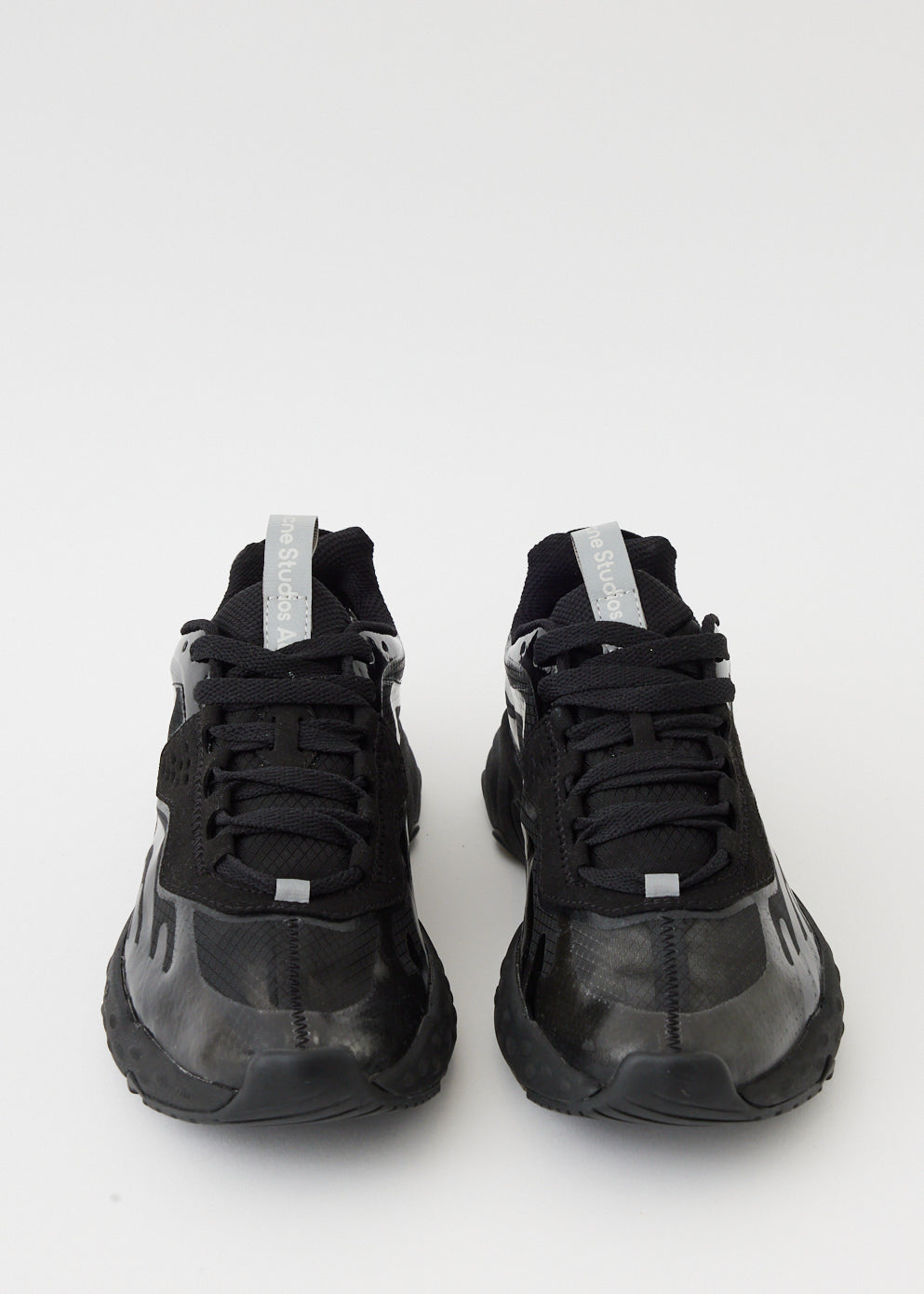 N3W Sneakers