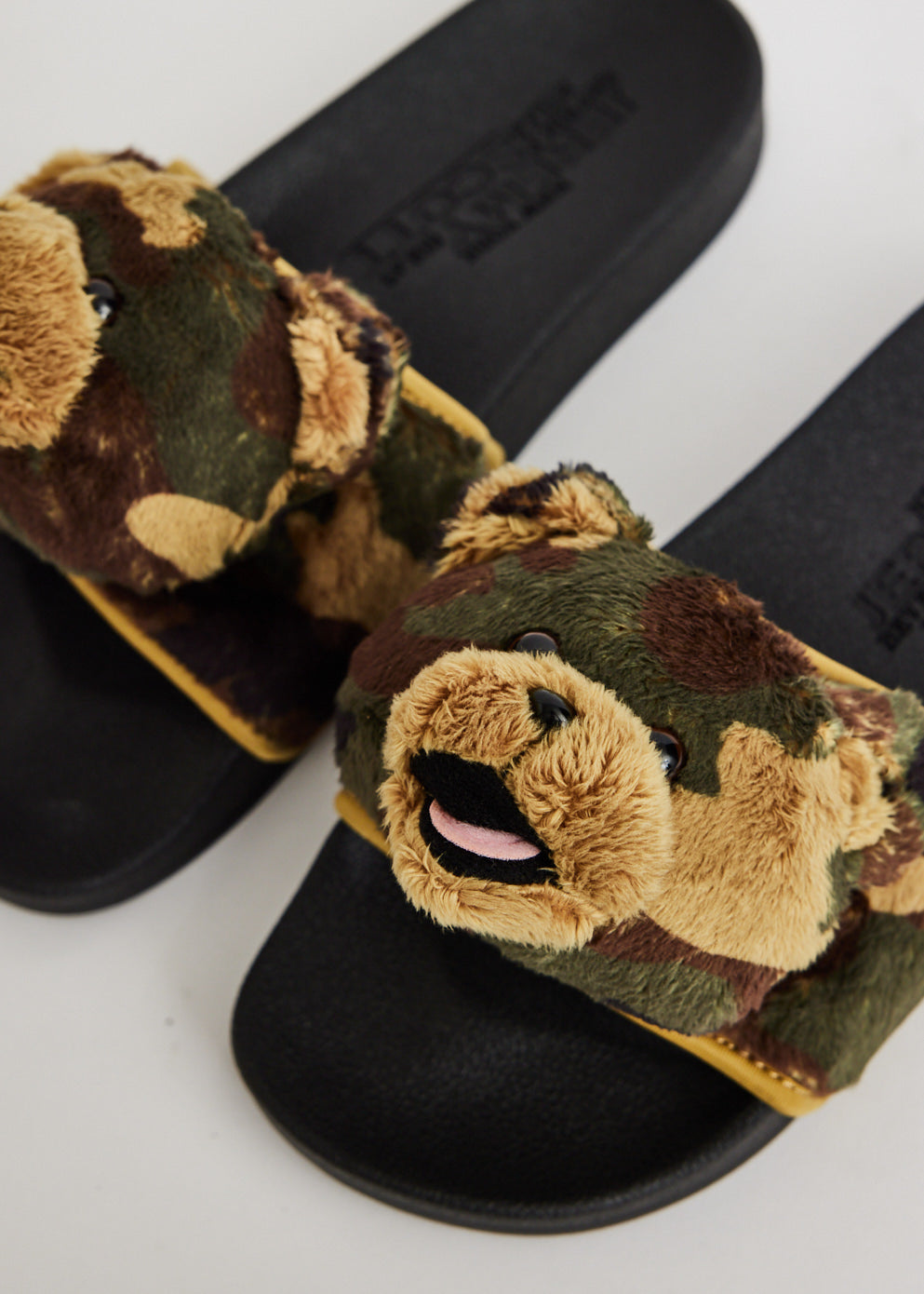 adilette teddy slides