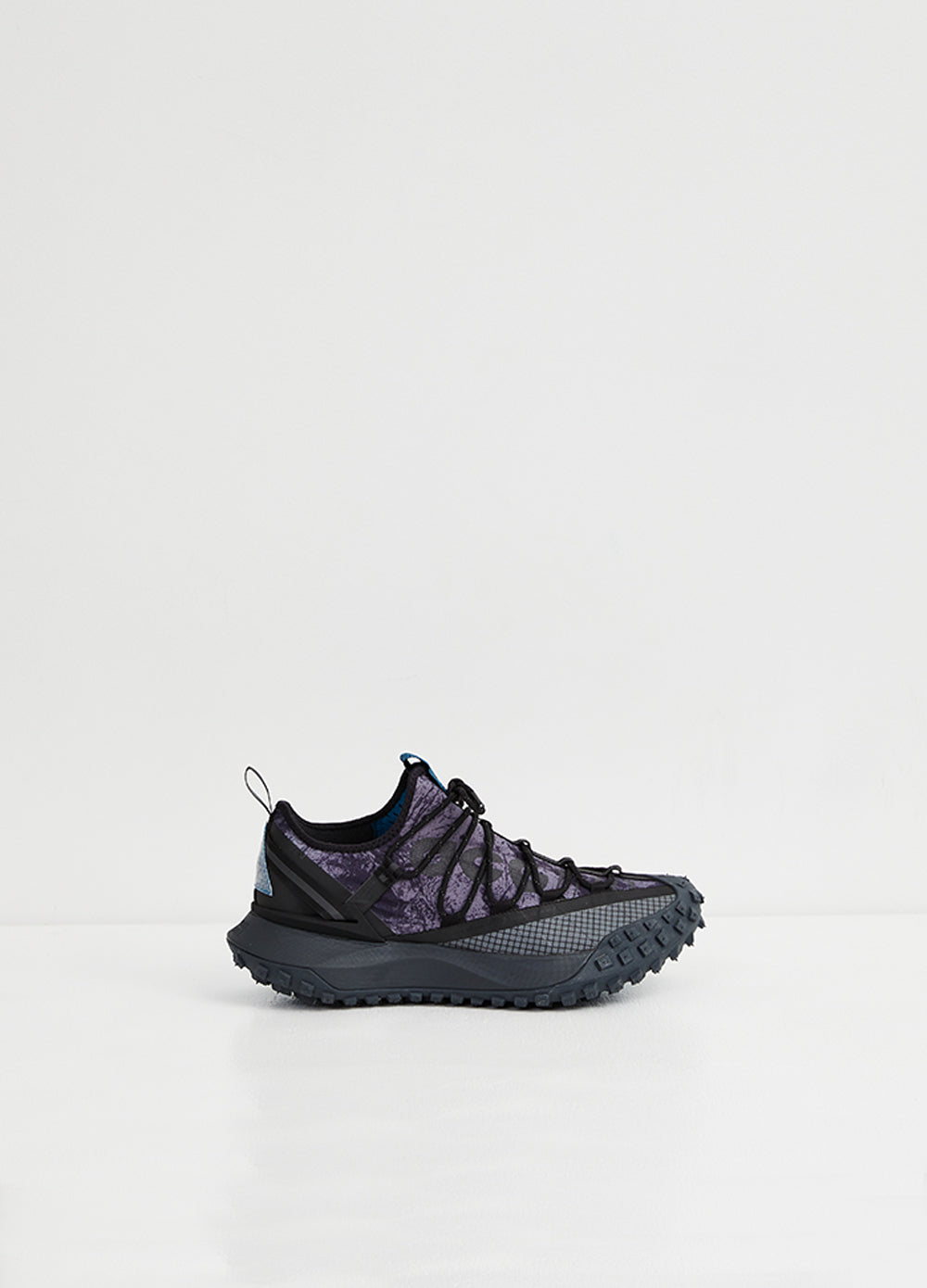 ACG Mountain Fly Sneakers